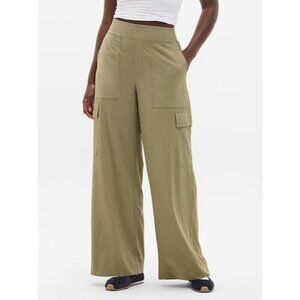 New Athleta 18 Brooklyn Heights Cargo Pant Olive Branch Size 18